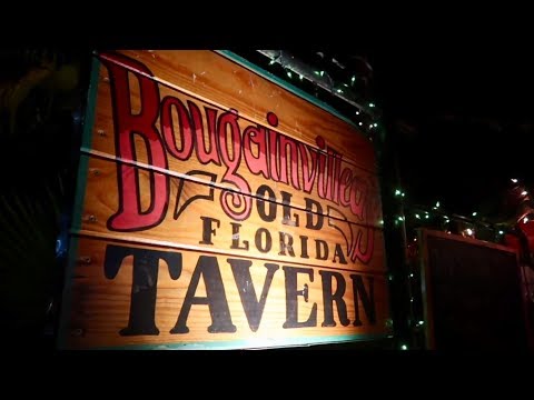 Vlogmas Day 15 | Bougainvillea&#039;s Old Florida Tavern (Bougies Bar) | Sunset Place